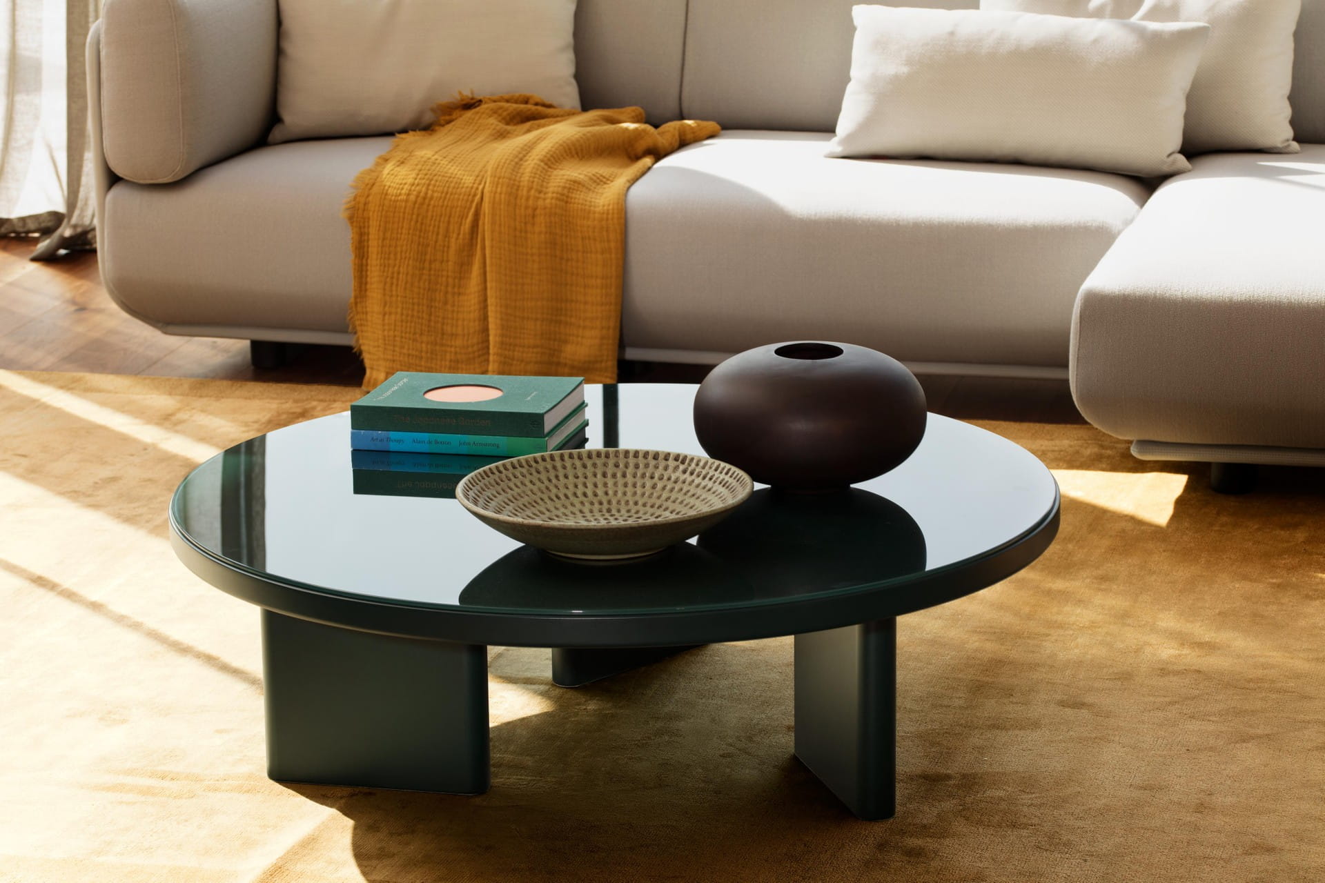 arper roopa design table